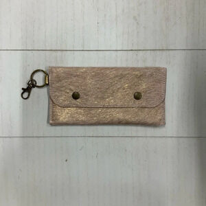 NWOT Alex‎ Carol Leather Cowhide Clutch with keychain Snap Closure